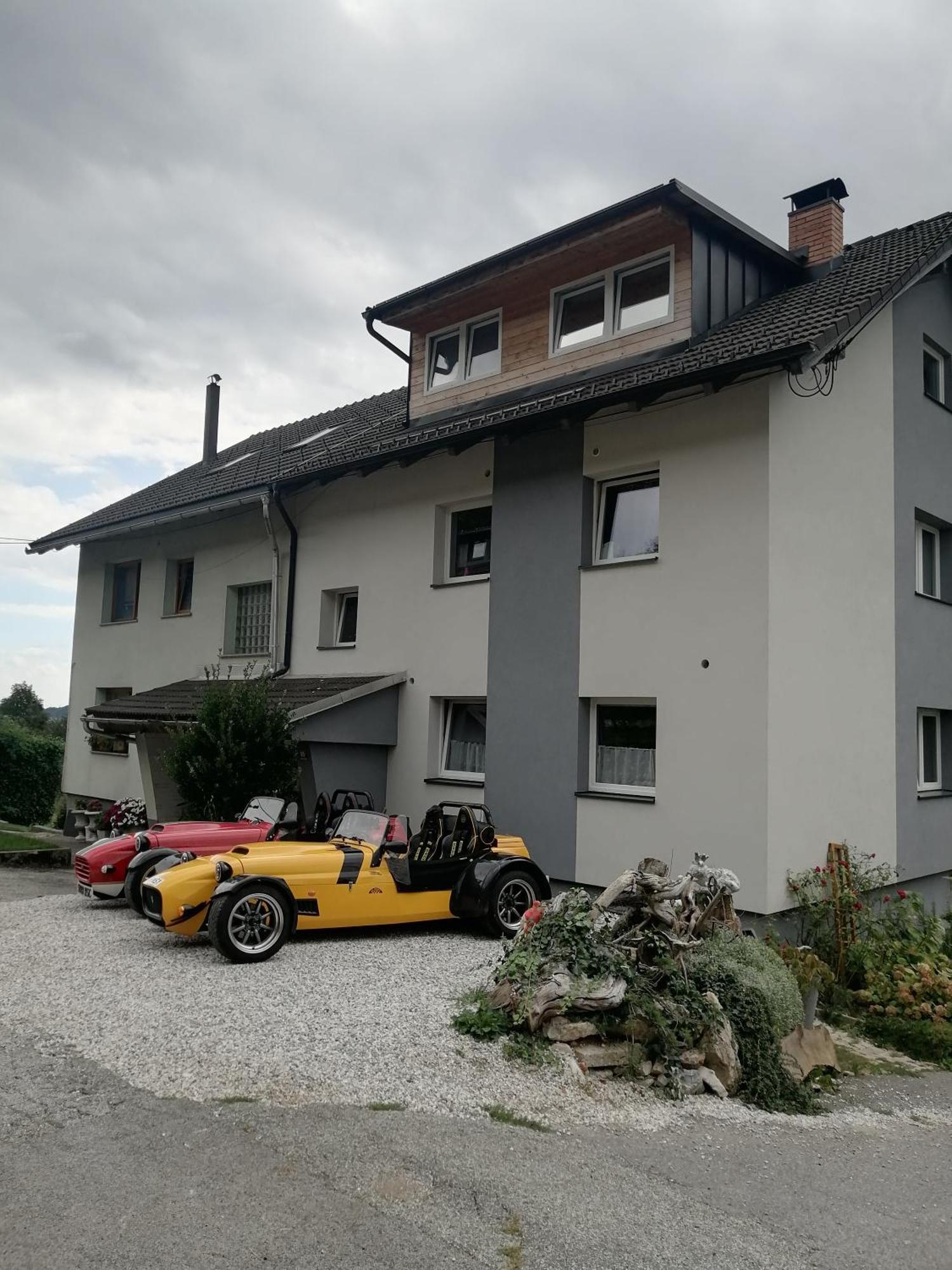 Apartma Zeus Jesenice Luaran gambar
